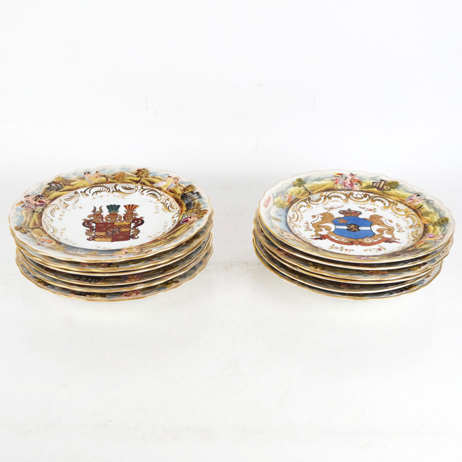 Capodimonte Italian Armorial Cabinet Plates (12) (1 of 16)