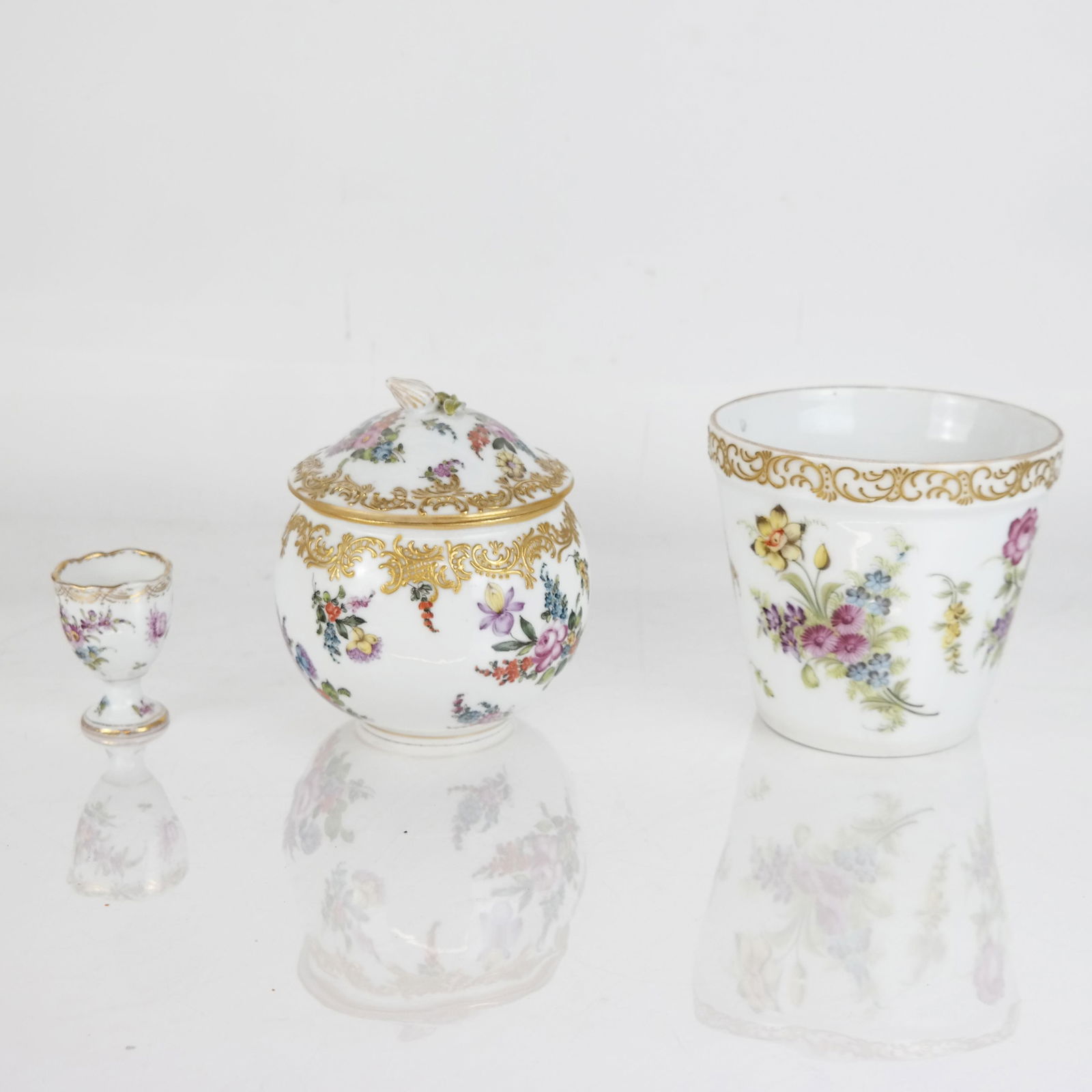Three Pieces of Floral Decorated Porcelain (1 of 14)