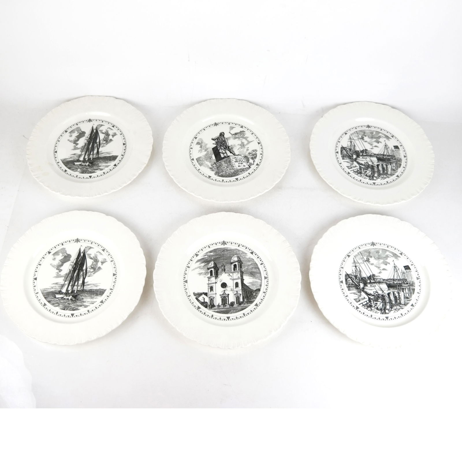 Six Wedgwood English Porcelain Cabinet Plates (1 of 10)