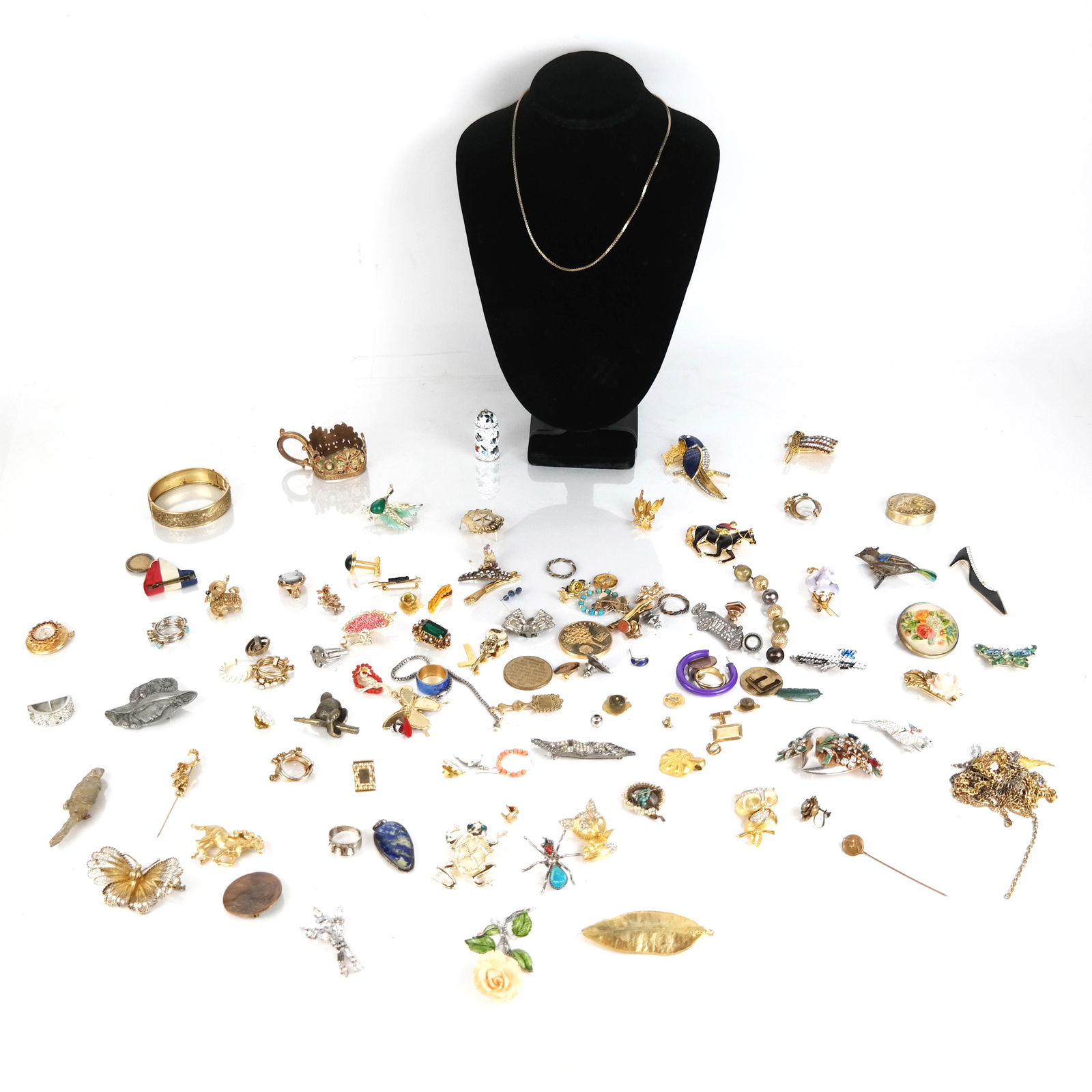 Large Lot of Assorted Costume Jewelry (1 of 10)