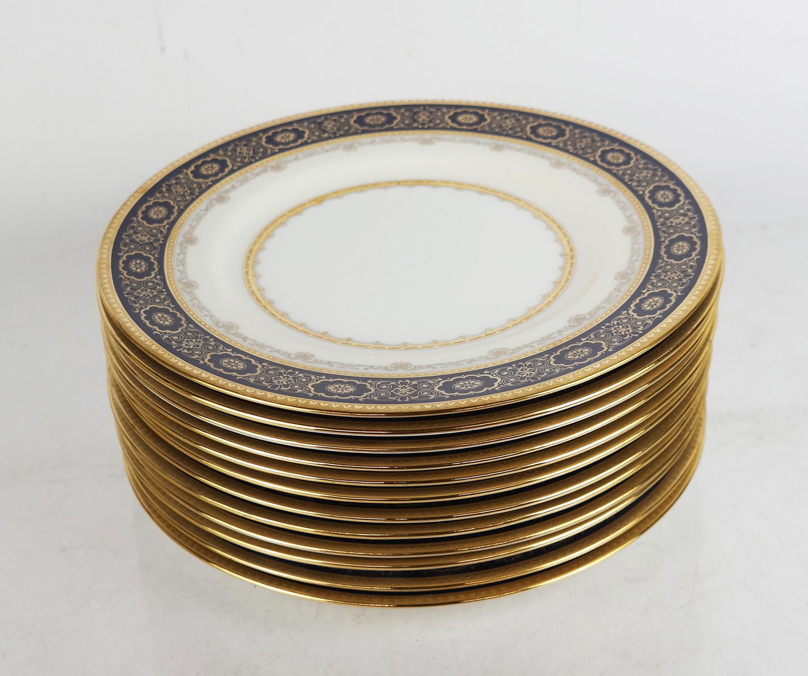 Twelve Minton for Birks Dinner Plates (1 of 5)