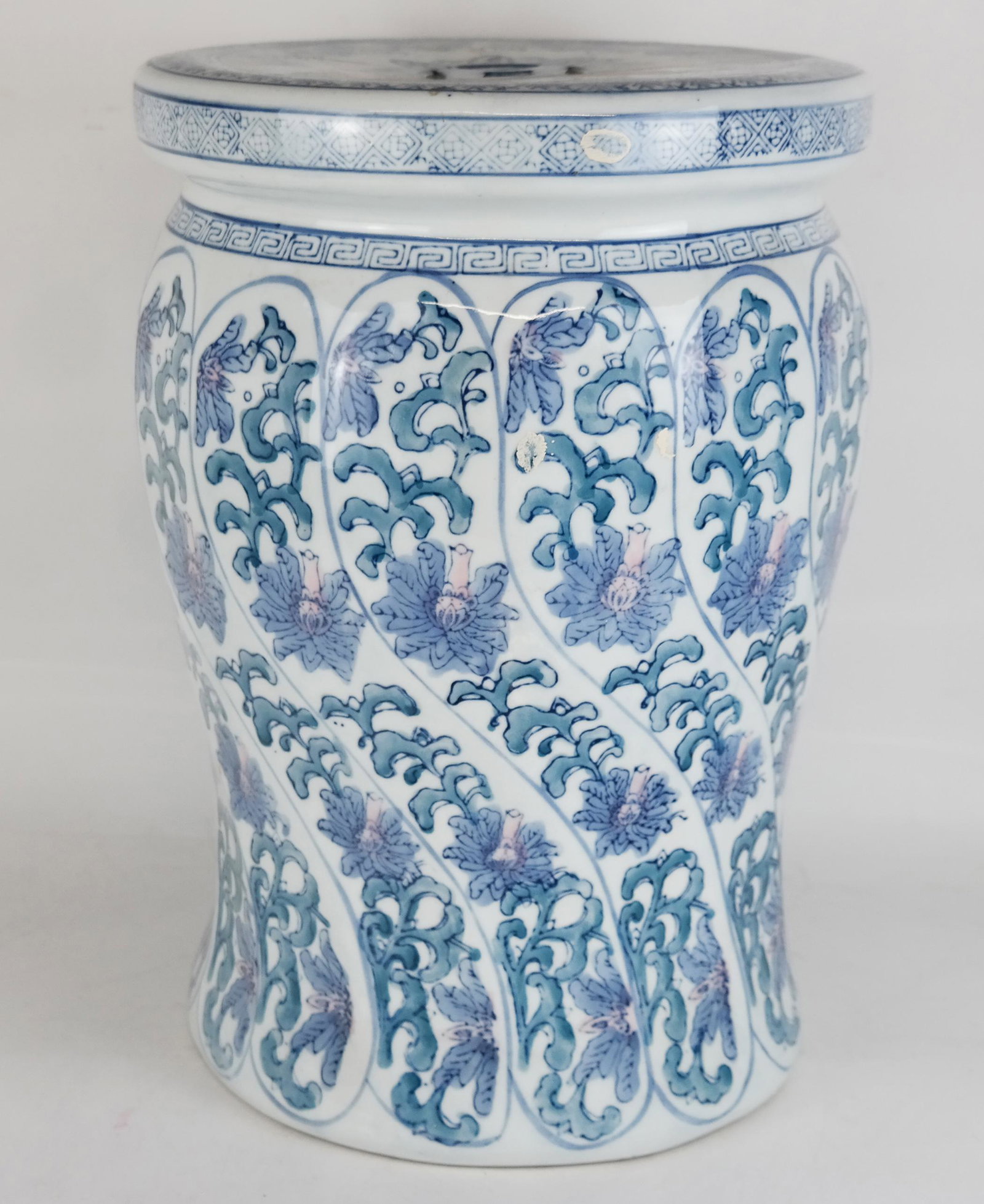 Chinese Porcelain Blue & White Garden Seat: Chinese porcelain blue and white garden seat. [16 1/2" H x 11 1/4" Diam.]. In good condition.