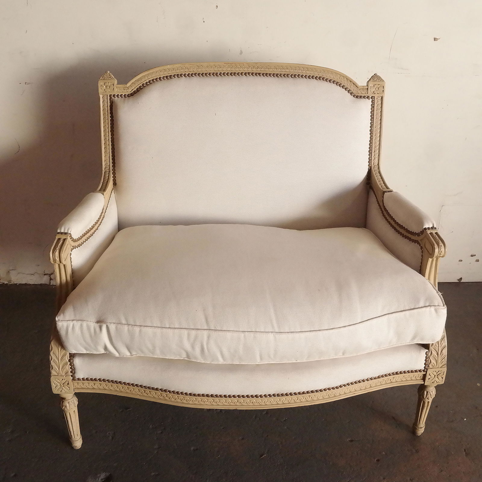 Fine French Louis XVI-Style Settee (1 of 10)