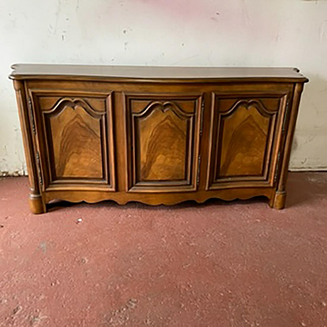 Custom Baker Walnut Sideboard (1 of 13)