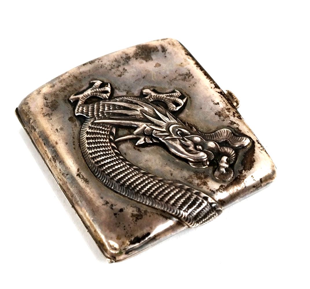 Chinese Dragon Mounted Silvered Compact (1 of 5)