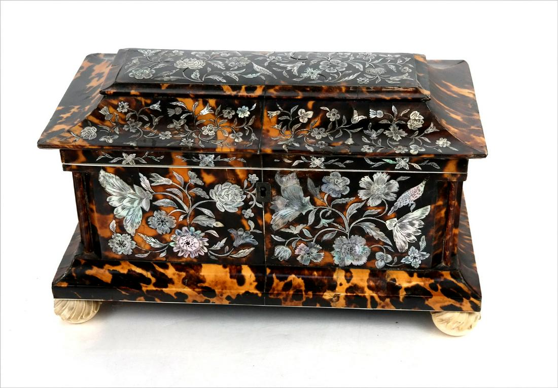 English Late Georgian Shell Inlaid Tea Caddy (1 of 10)