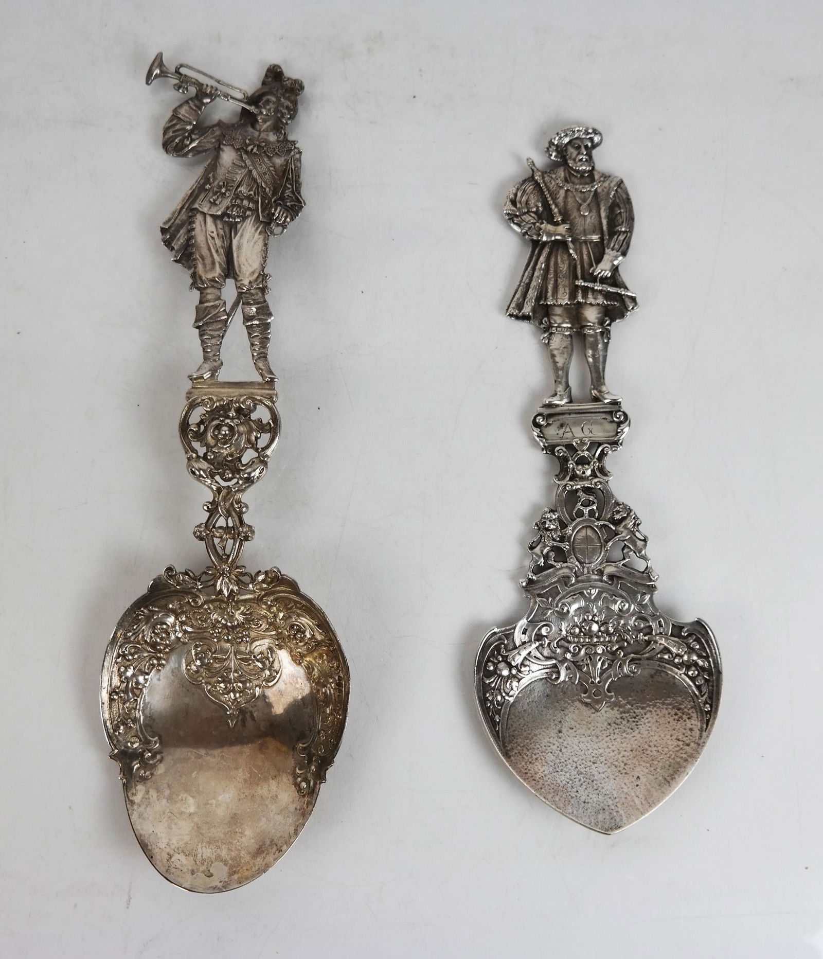 2 Sterling Silver Figural Handled Serving Spoons (1 of 12)