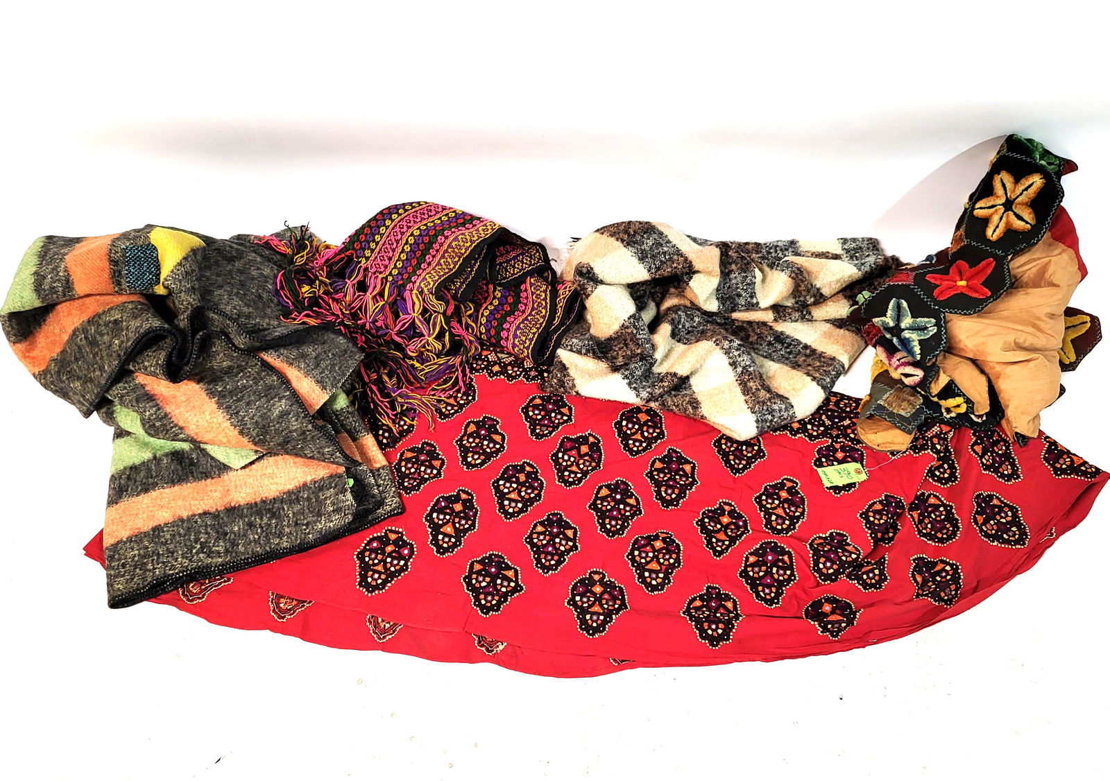 Group of 5 Textiles (1 of 20)