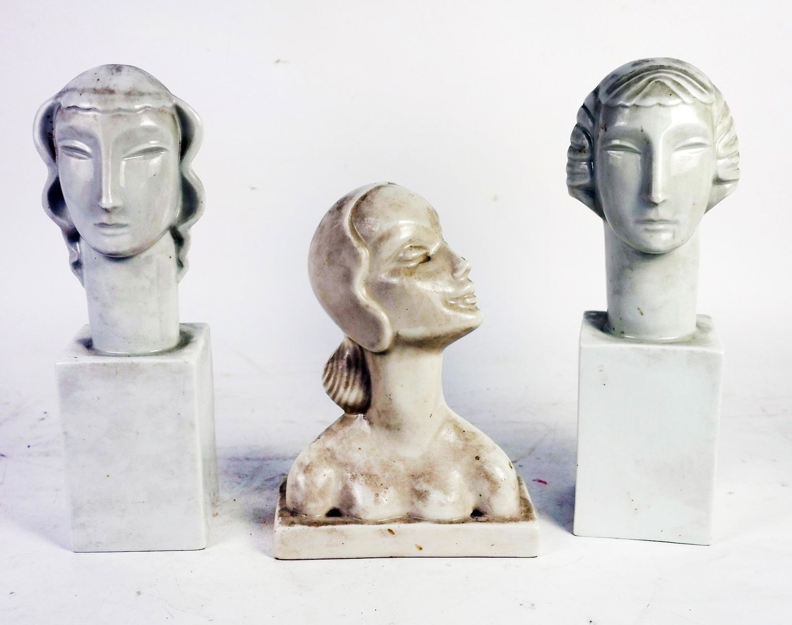 Three Art Deco-Style White Porcelain Busts (1 of 10)