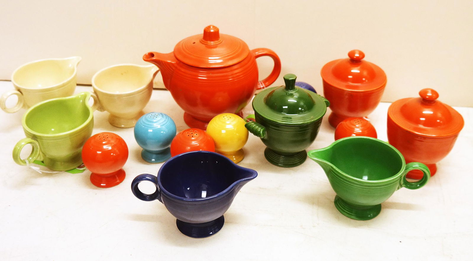 Group of 14 Vintage Fiesta Ware Items (1 of 7)
