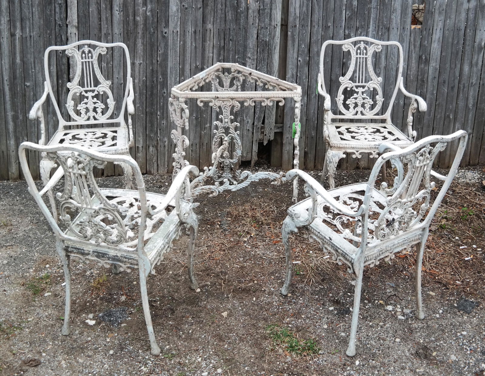 Victorian-Style Paint Decorated Garden Suite (1 of 10)