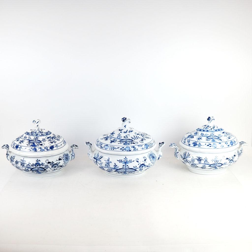 Meissen German Porcelain "Blue Onion" Tureens, 3 (1 of 11)