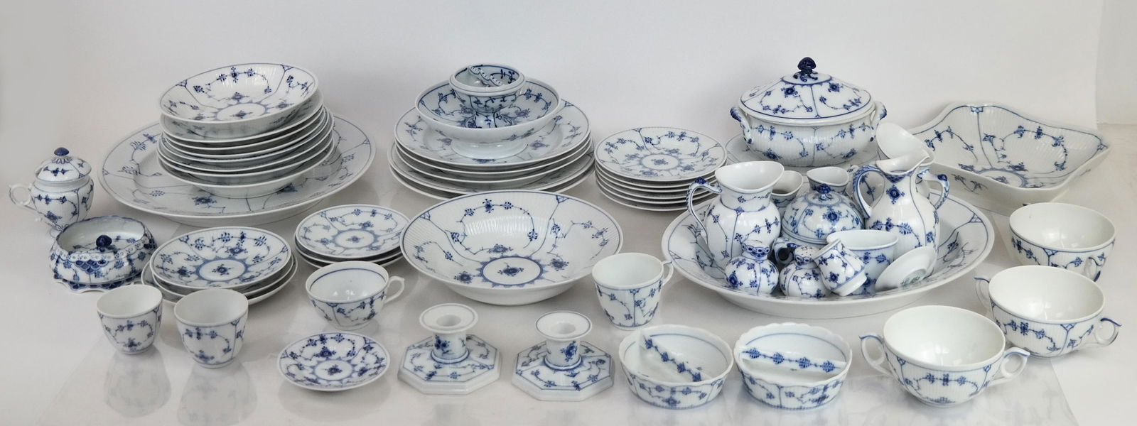 Royal Copenhagen "Blue Lace" Dinner Service (1 of 17)