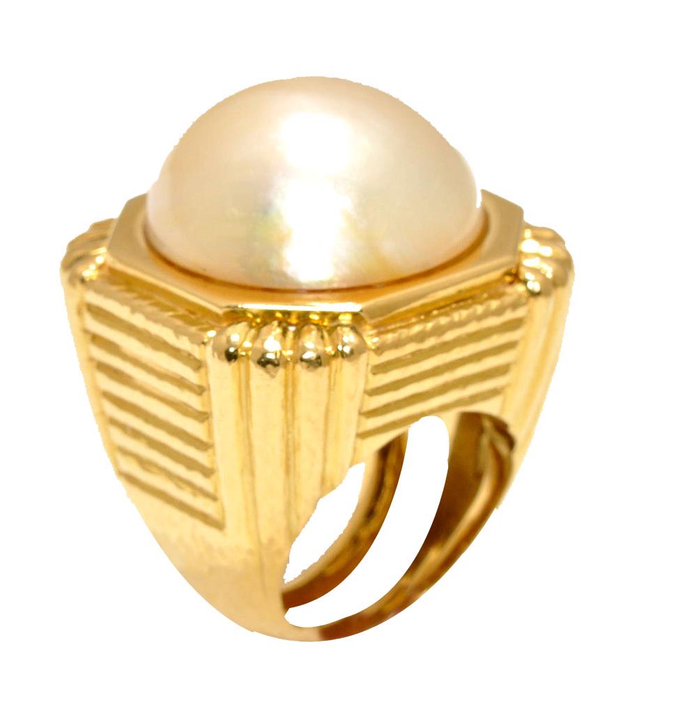 David Webb 18K Gold & Mabe Pearl Ring (1 of 4)