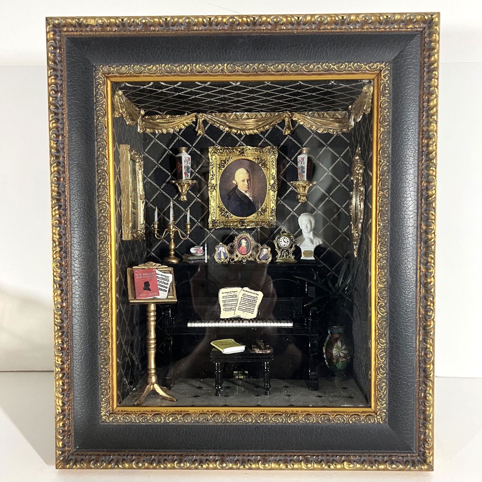 Bonnie SCHEWKES: Mozart Diorama (1 of 11)