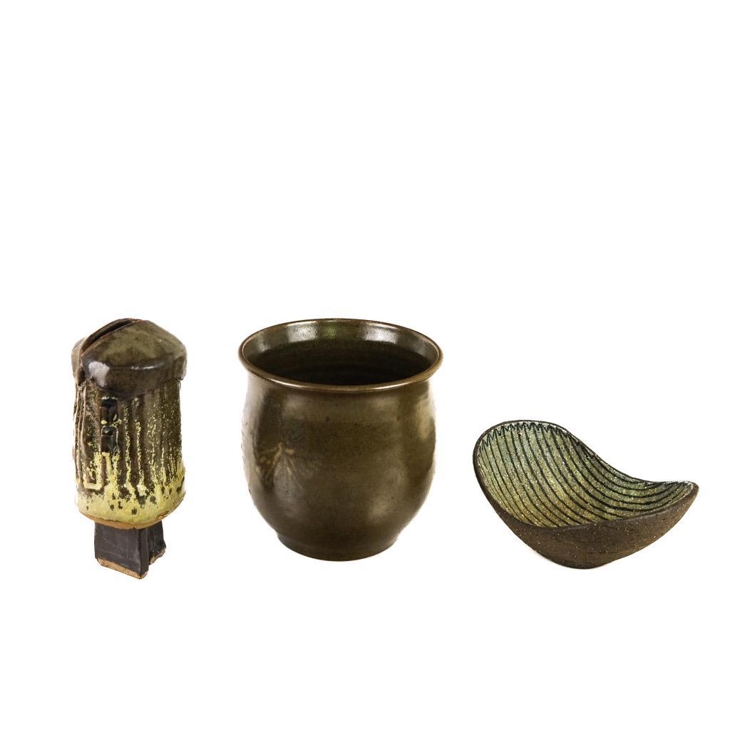 Three Pieces of Mid-Century Modern Pottery (1 of 10)