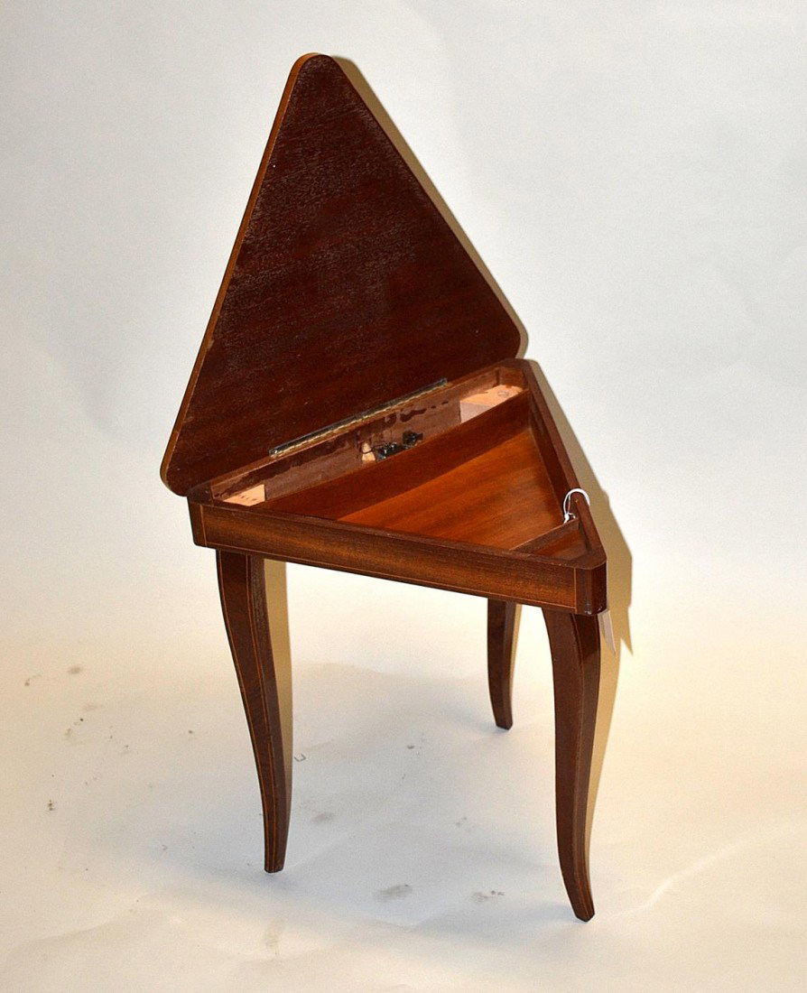 Musical Triangular Table - 4