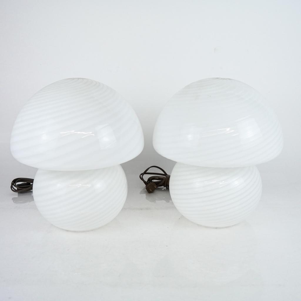 Pair of Murano "Mushroom" Lamps (1 of 10)