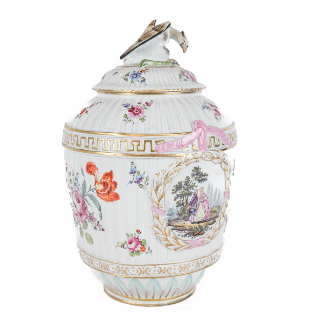 French or German Porcelain Jar & Cover (1 of 10)
