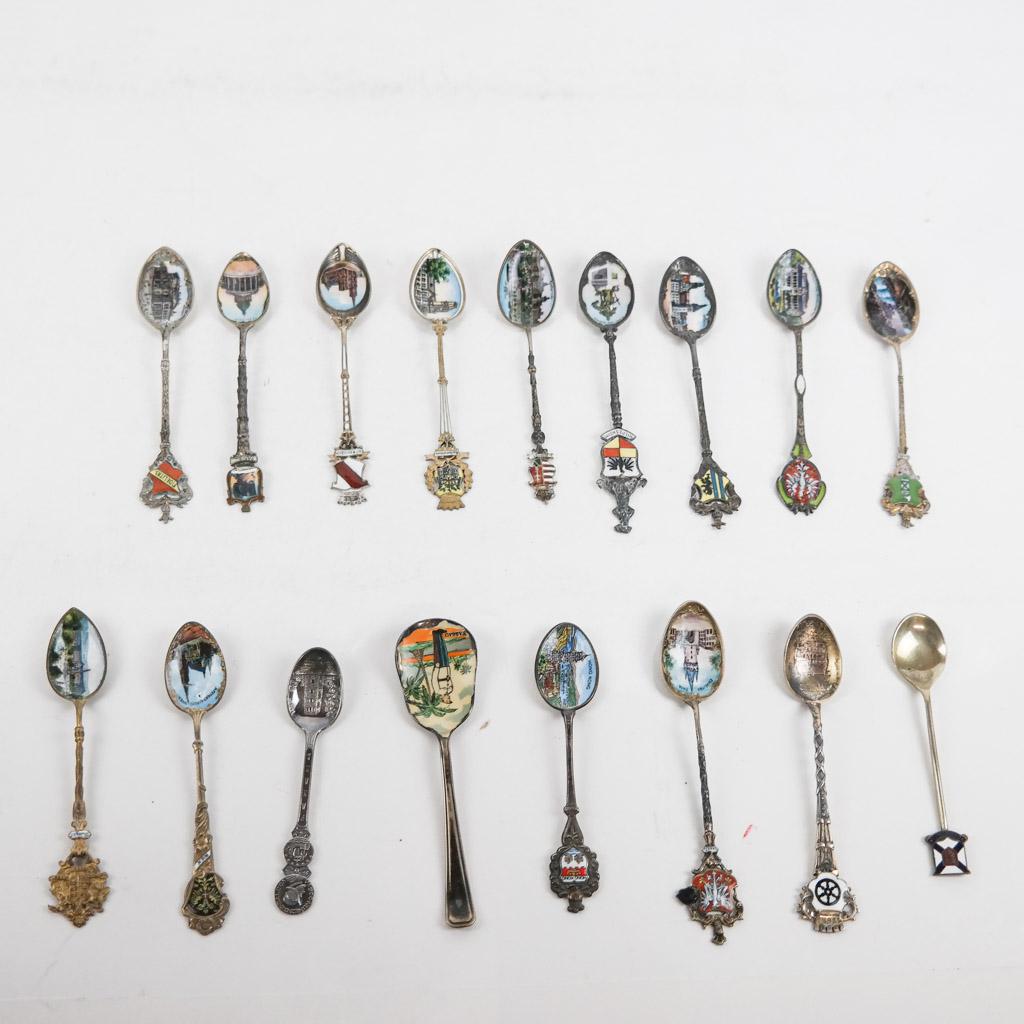 17 Assorted Enameled Souvenir Spoons (1 of 6)