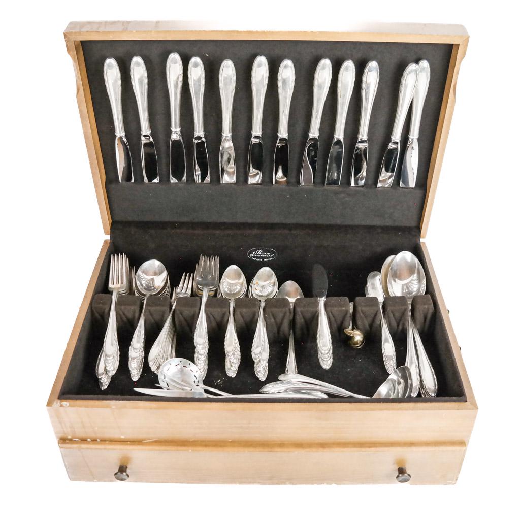 116 Piece Gorham Sterling Flatware Set (1 of 10)