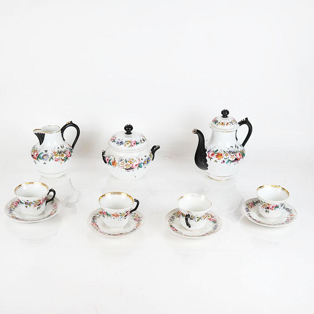 Tucker and Hulm American Parcel Gilt Porcelain Svc (1 of 8)