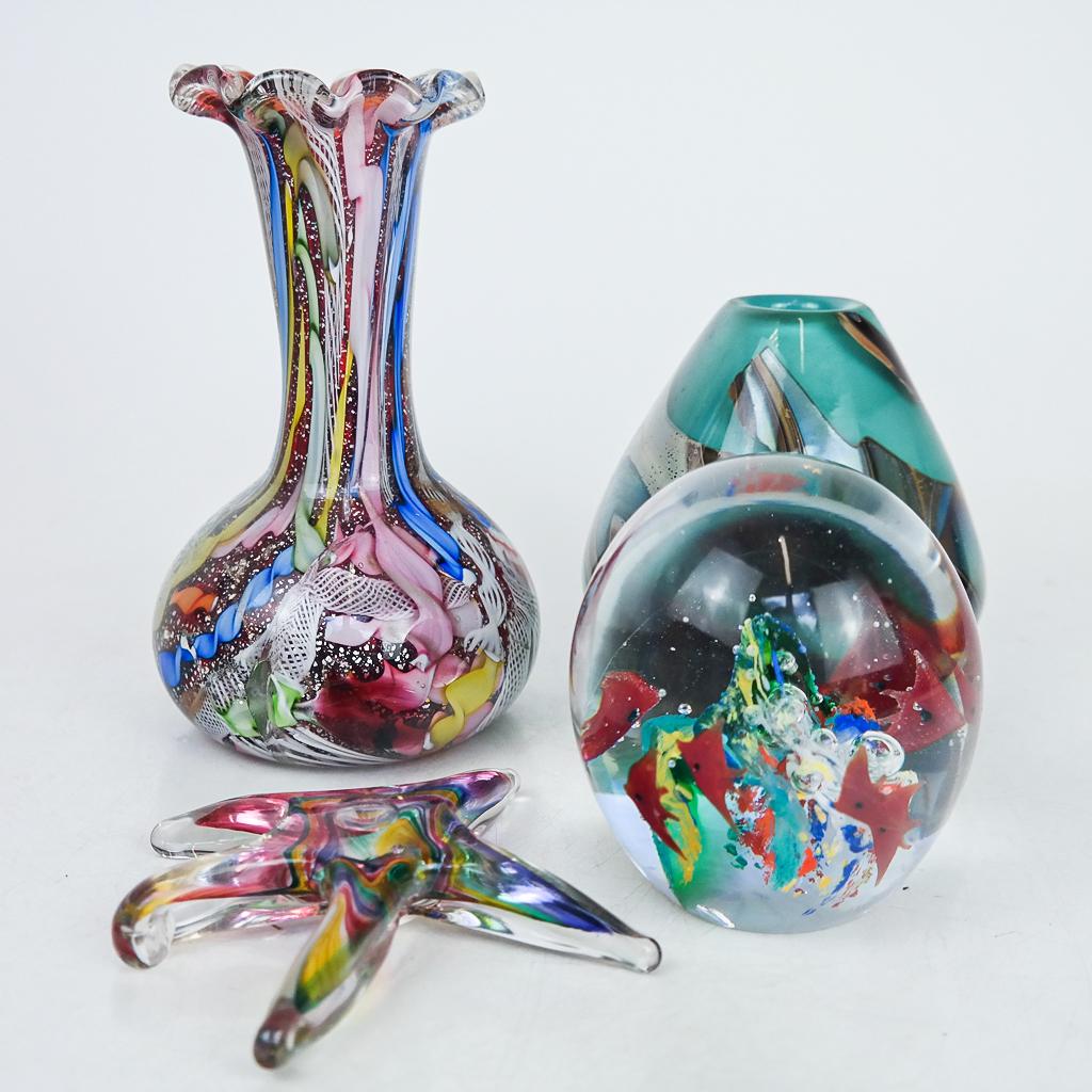 Four 20th C. Internally Decorated Glass Items (1 of 16)