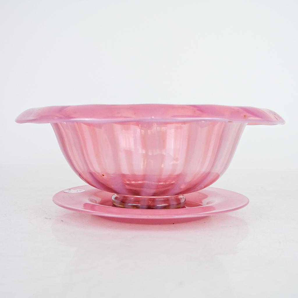 Art Glass Pink Striped Bowl and Plain Underplate (1 of 6)