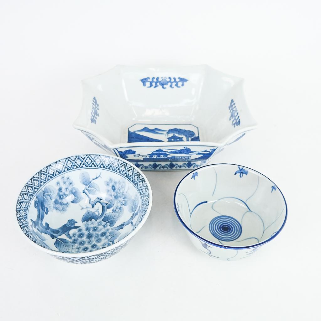 3 Chinese Blue & White Porcelain Bowls (1 of 14)