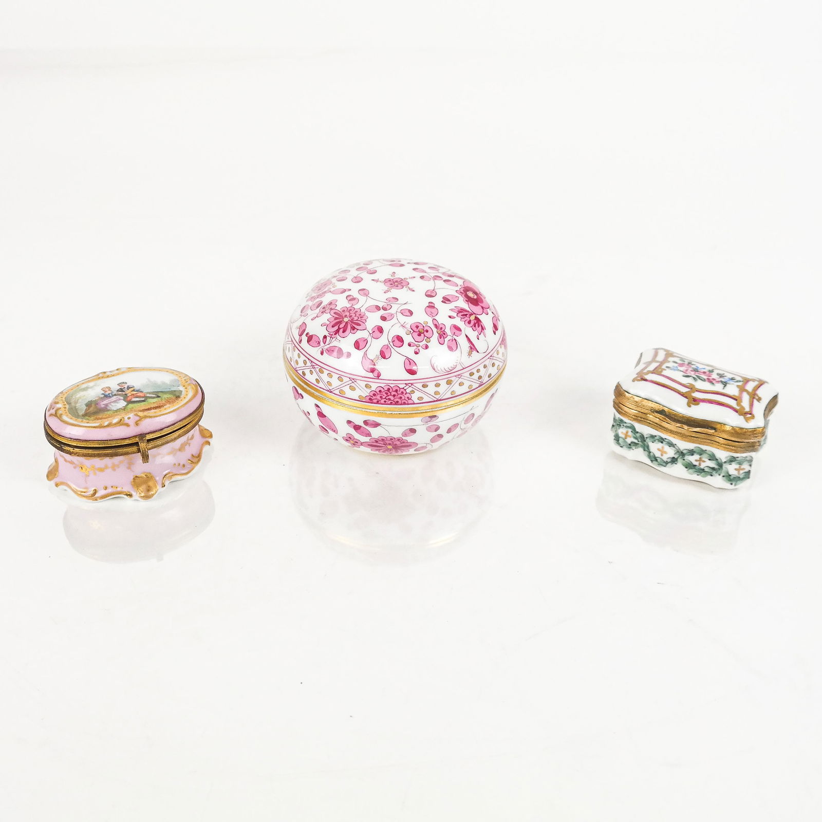 Three Continental Porcelain Covered Boxes (1 of 10)