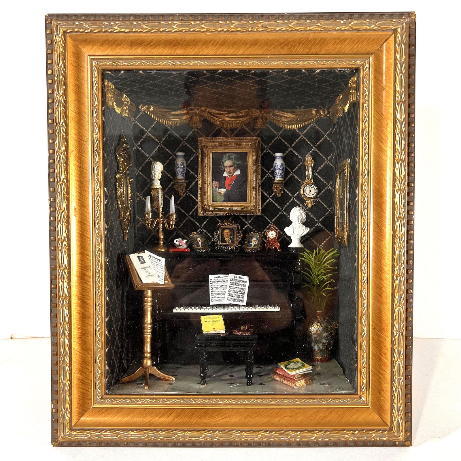 Bonnie SCHEWKES: Beethoven Diorama (1 of 10)