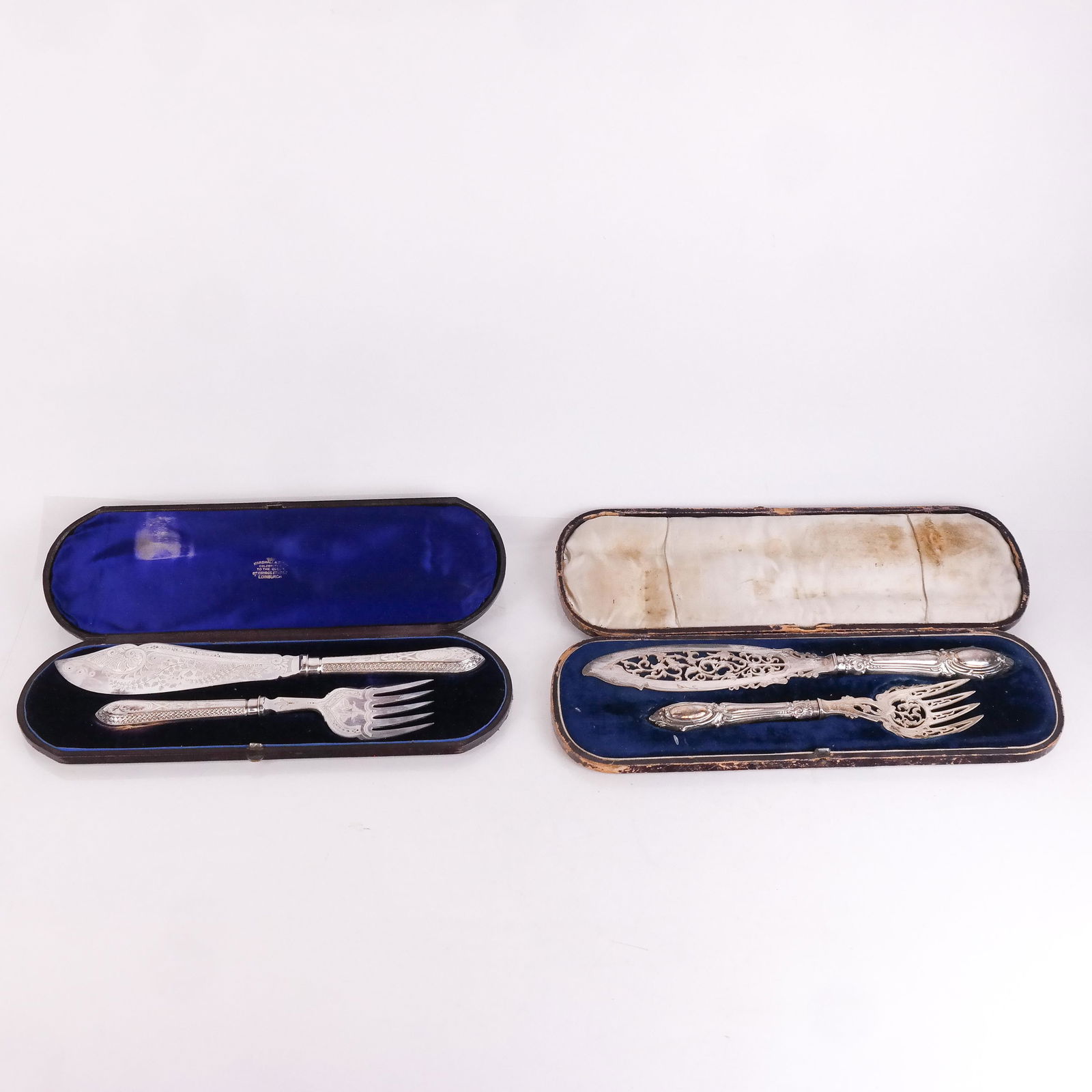 Two 2-Pc Serving Sets in Fitted Cases (1 of 16)