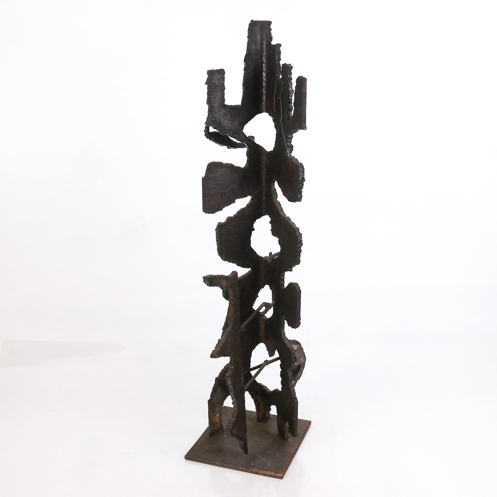Jack Van DECKTER: Steel Sculpture: Jack Van Deckter (American, 1919-1996). Steel abstract sculpture. Van Deckter was a painter, sculptor, master engraver, author, NYU & Art Craftsmanâ€™s League professor with works in the Clevelan