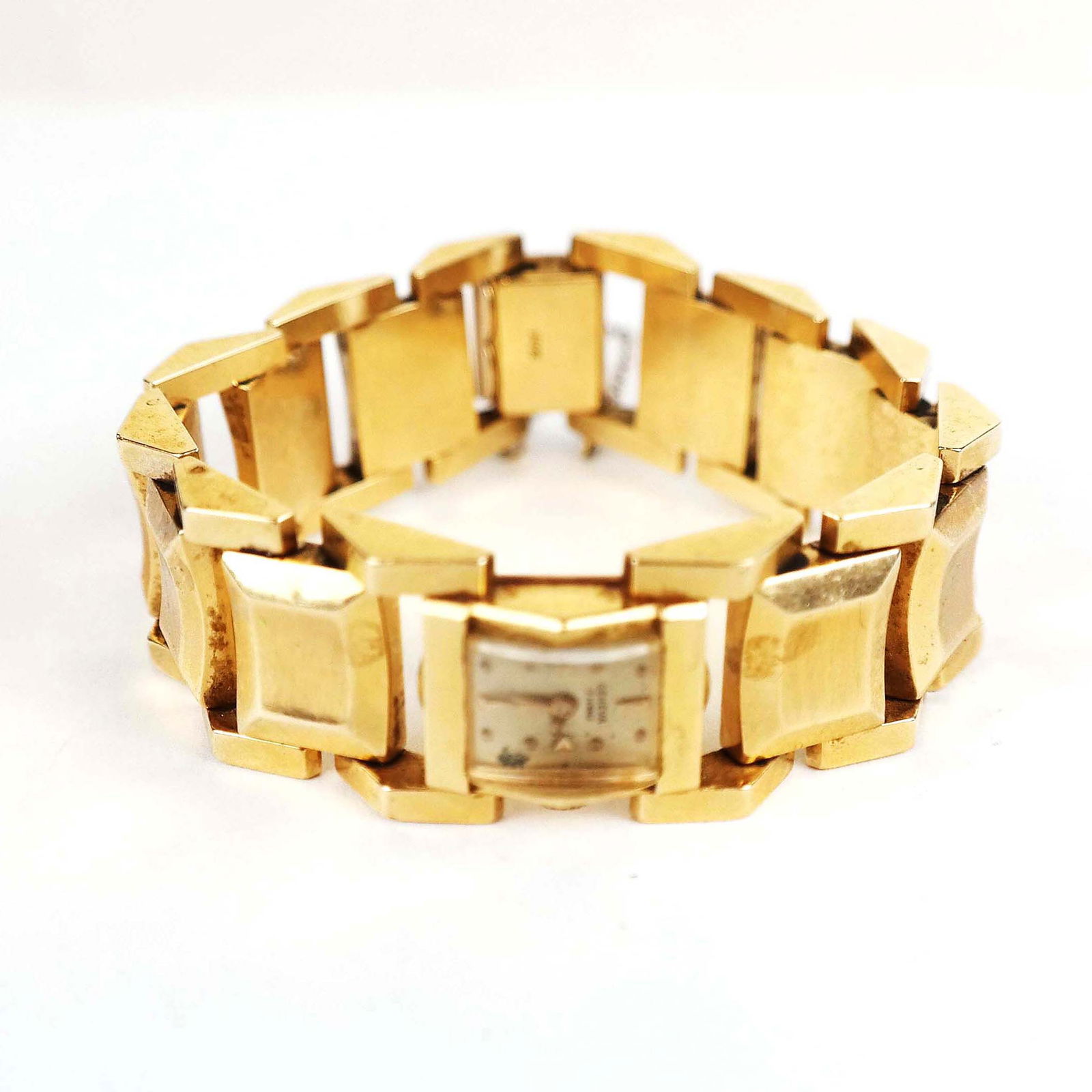 A Swiss 14K Yellow Gold Ladies Watch (1 of 9)