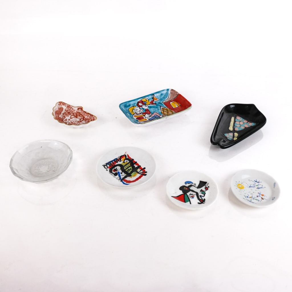 Assembled Group of Small Dishes and Trays (7) (1 of 8)