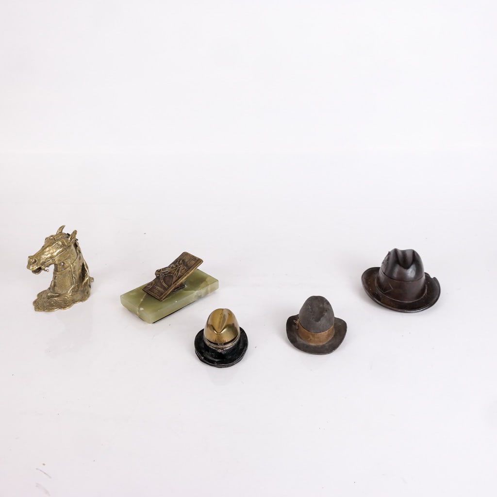 Group of Novelty Desktop Accessories (5) (1 of 8)