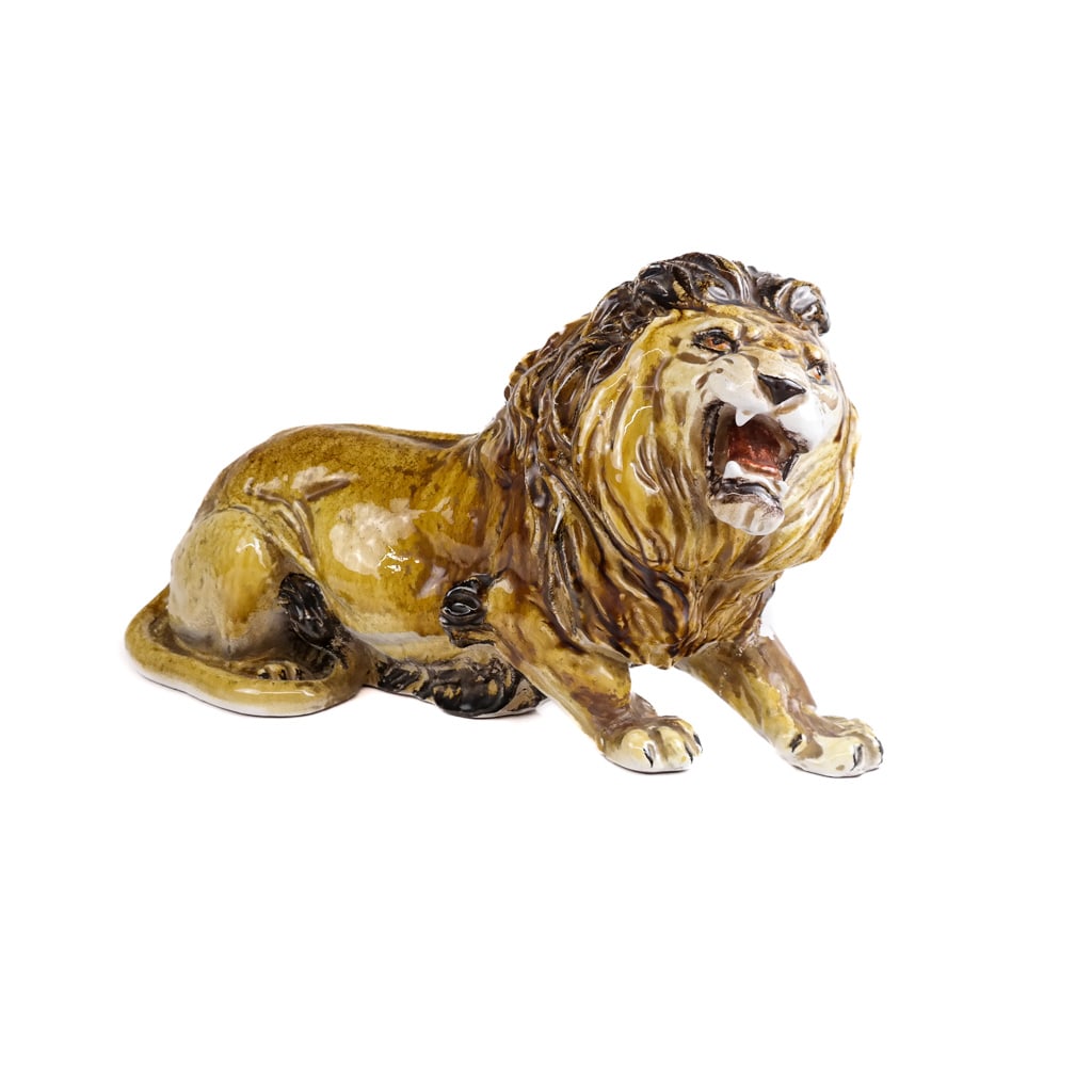 Italian Ceramic Figure of a Roaring Lion (1 of 11)