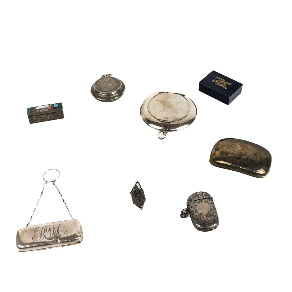 Assorted Silver Vanity Articles (1 of 8)