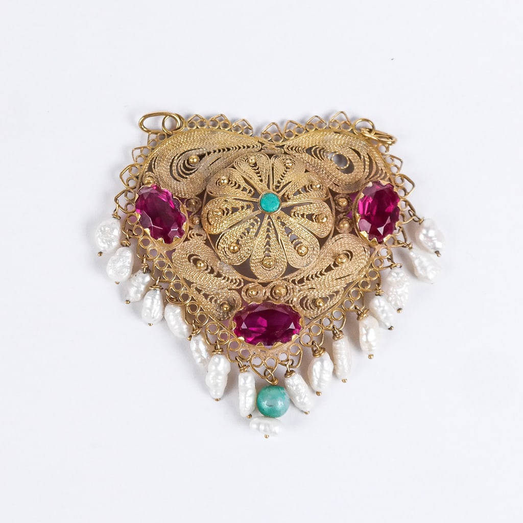 14K Gold Filigree Heart-Shaped Pendant (1 of 7)