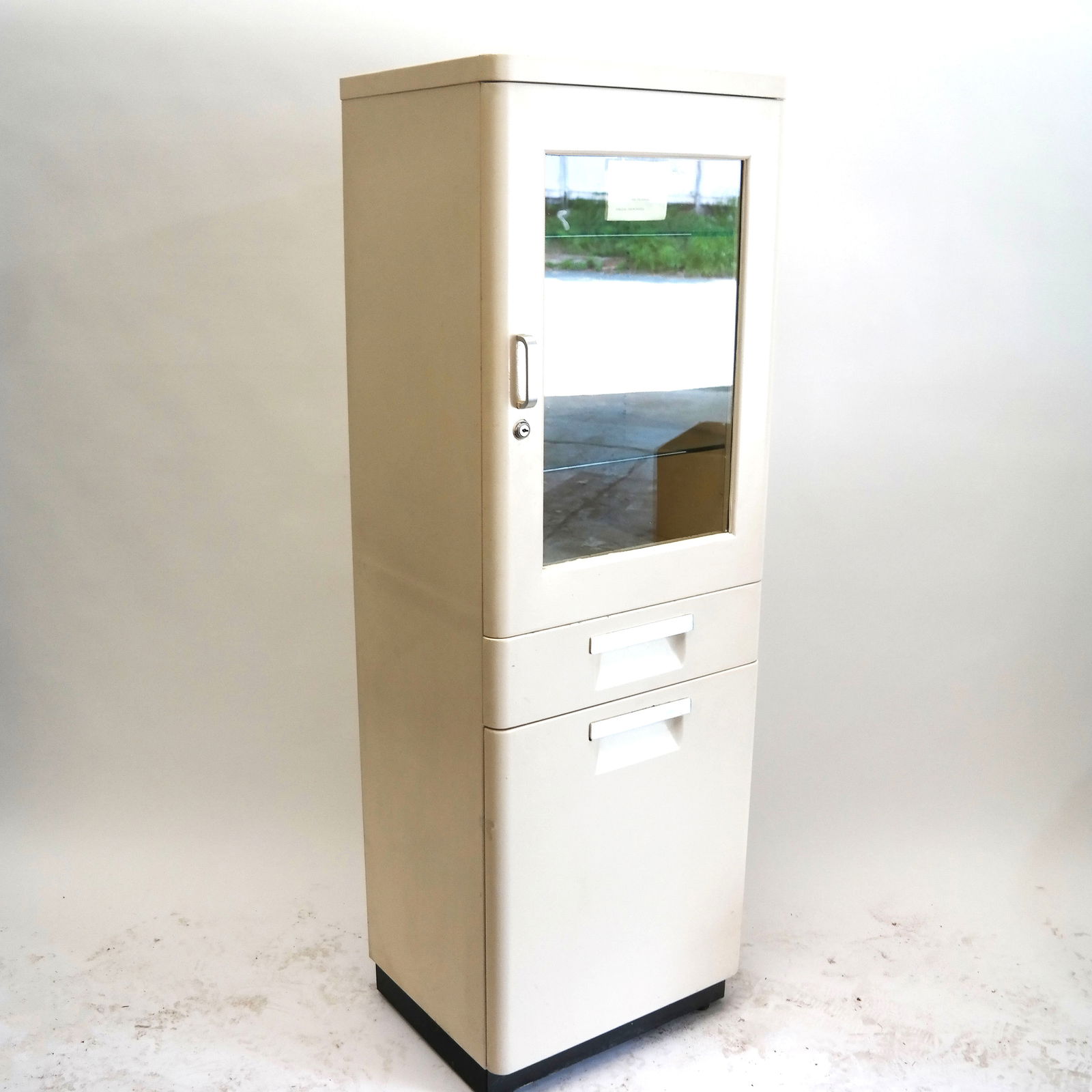 Vintage Enameled Metal Medical Storage Cabinet (1 of 7)