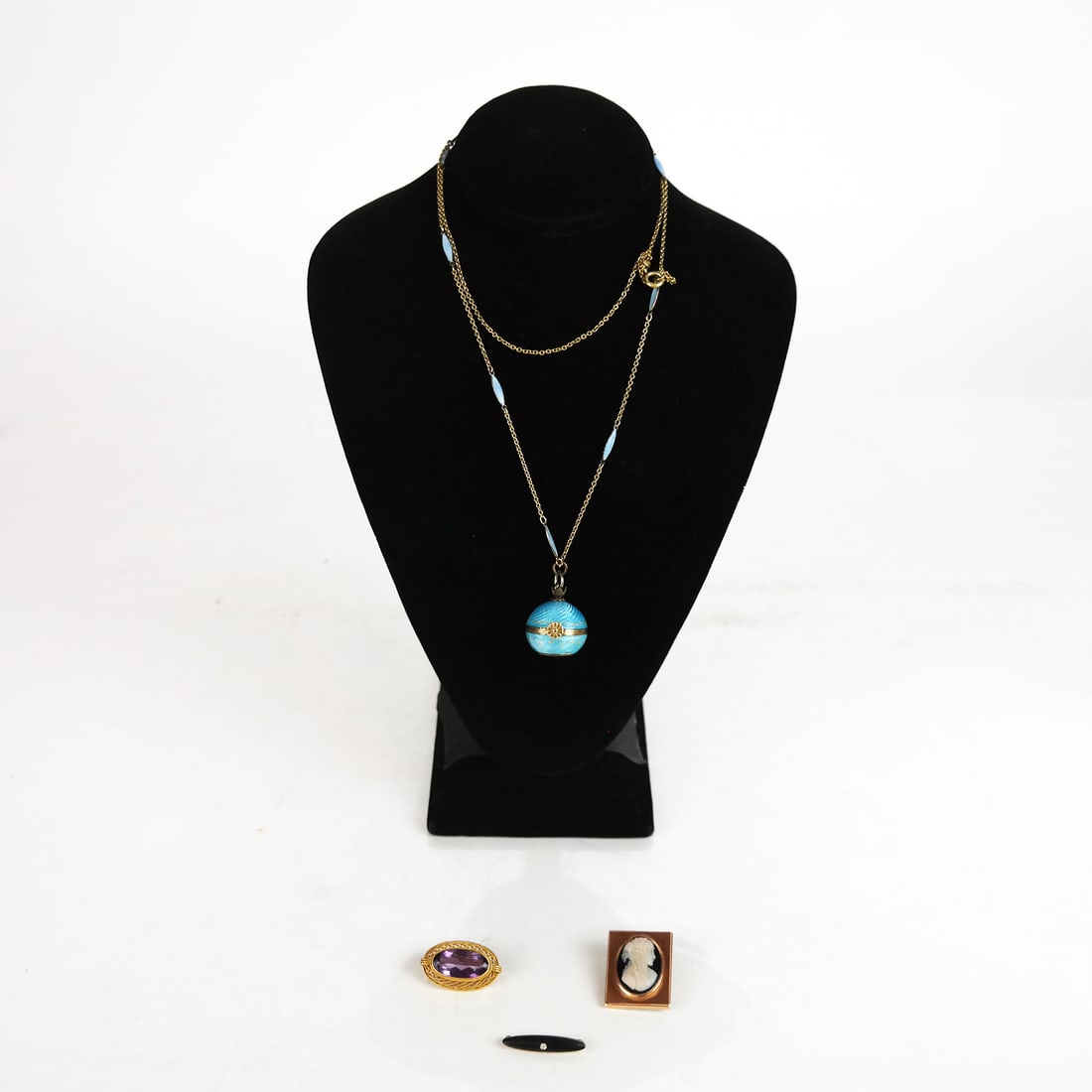 Group of Gold and Enamel Jewelry (1 of 13)