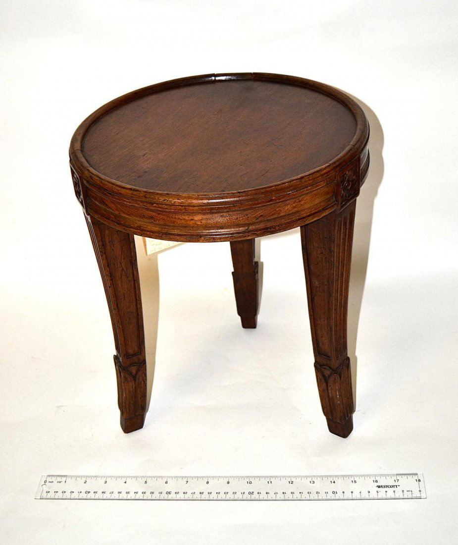 Don Ruseau, NY. Round Table: Provencial style round tea table, incised legs with a beveled style top by Don Ruseau Inc. NY. 15 3/4" H x 13 1/2" Dia. Good condition.