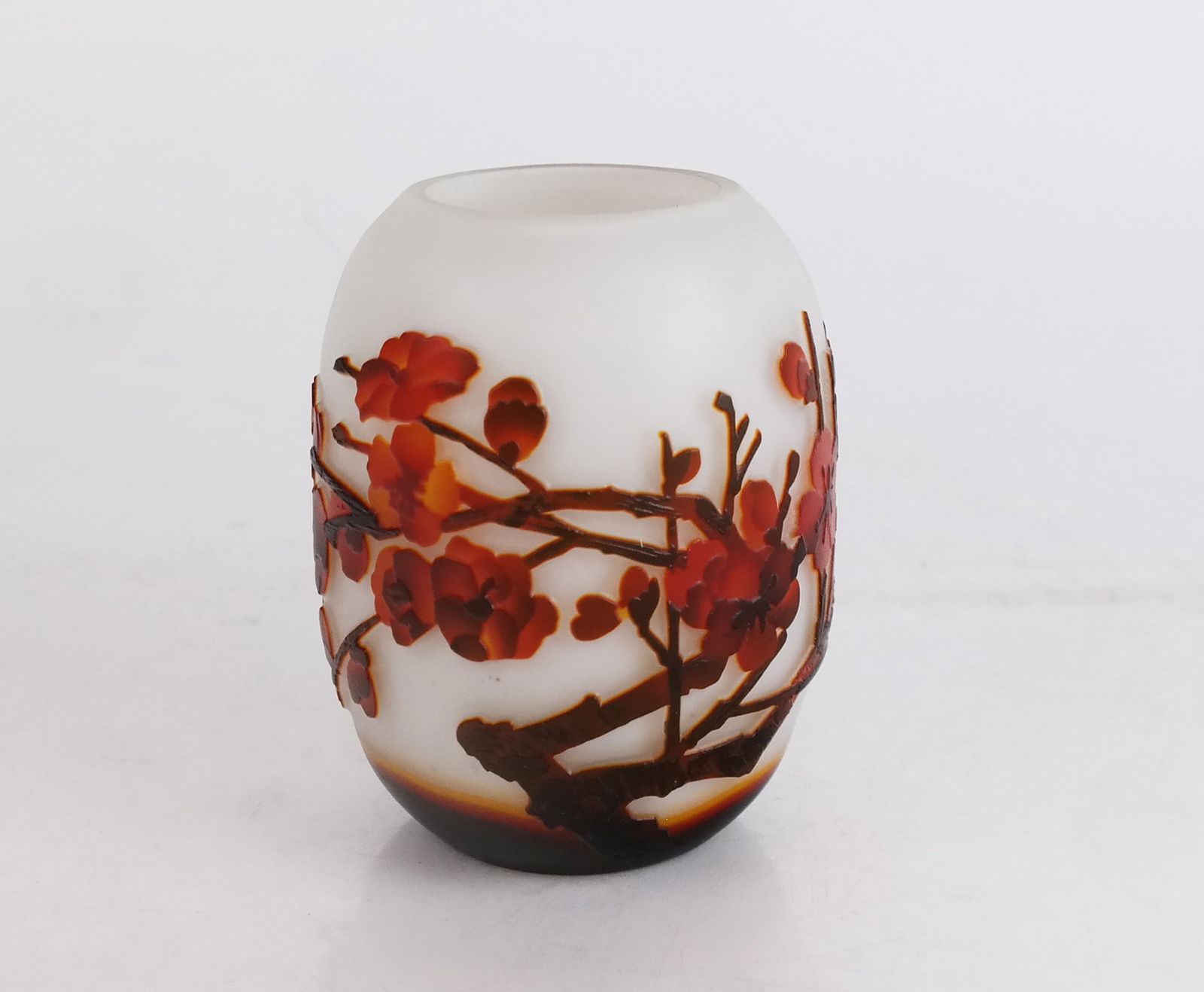 Art Glass Decorated Vase (1 of 7)
