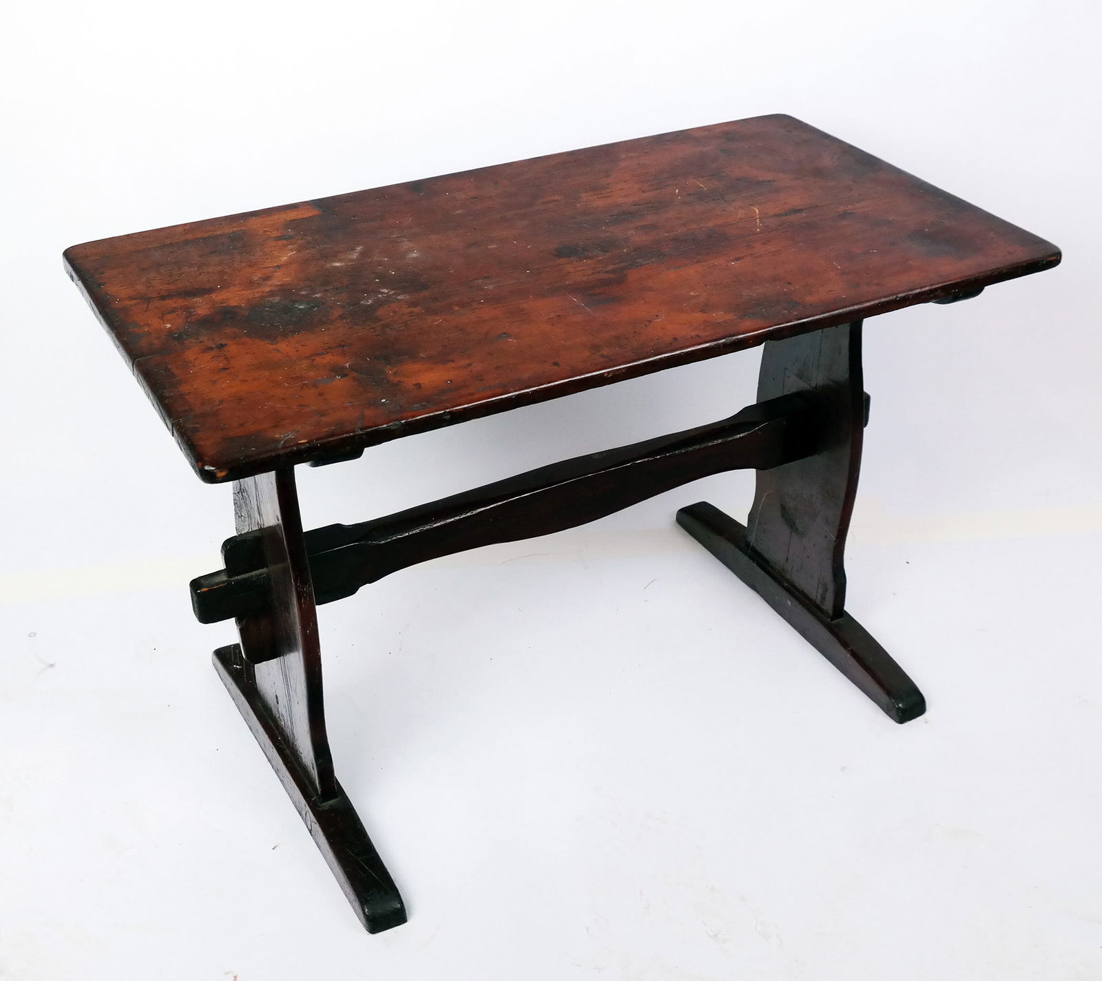 18th C. American Petite Tavern Table (1 of 8)