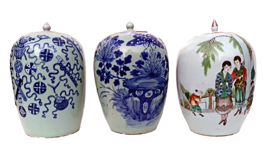 Group of Three Chinese Covered Ginger Jars (1 of 5)