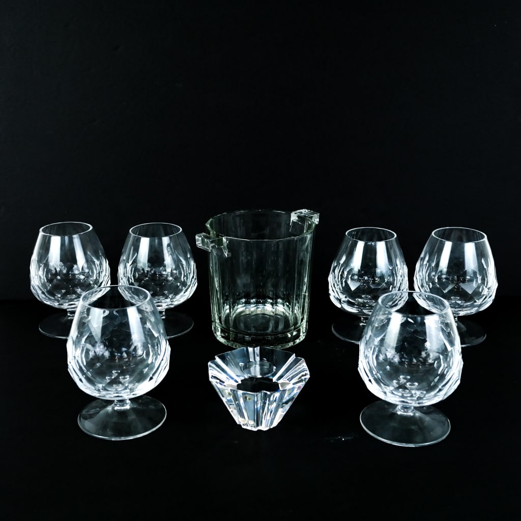 8-Pc. Assorted Crystal Articles (1 of 7)