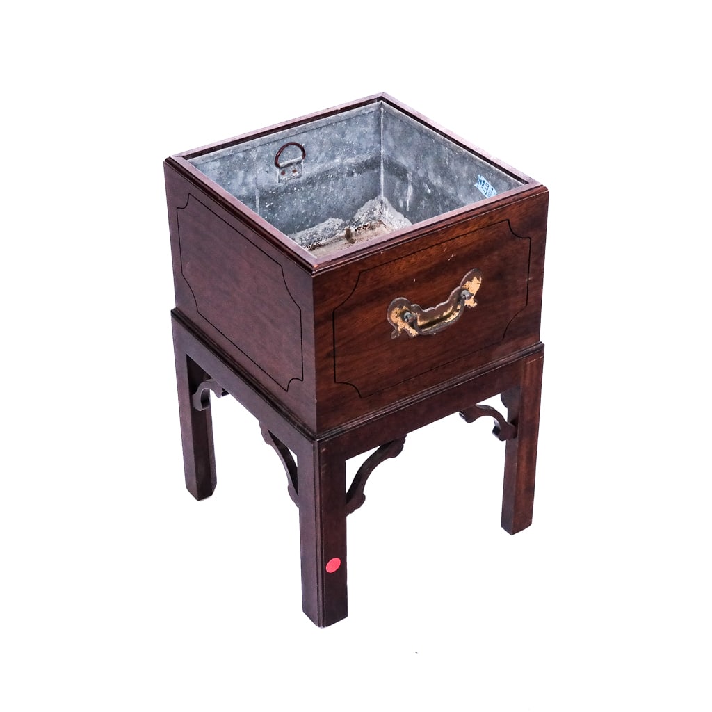 Georgian-Style Cellarette / Ice Table (1 of 5)