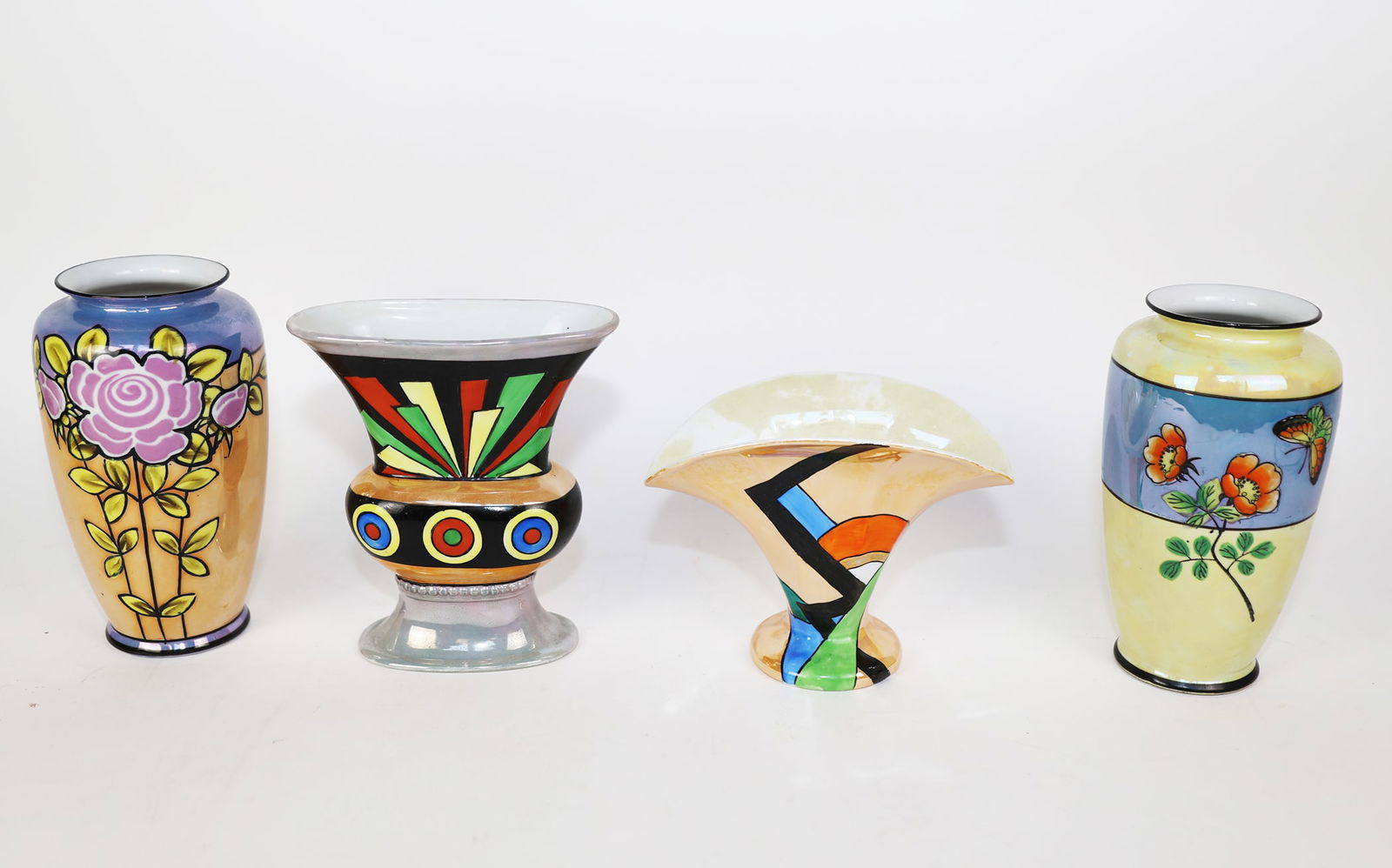Four Decorated Japanese Porcelain Vases (1 of 13)