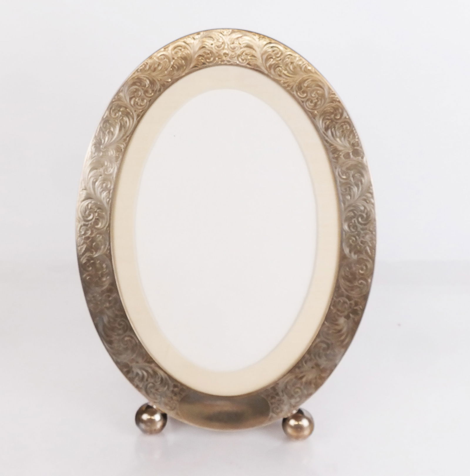 Sterling Silver Oval Picture Frame (1 of 7)