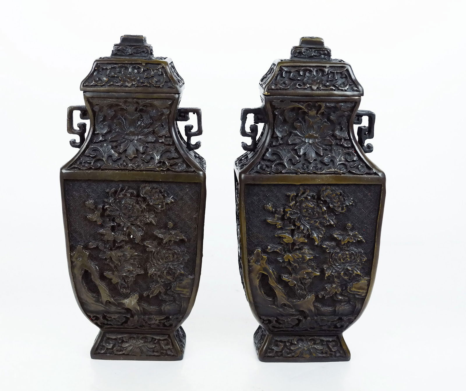 Pair of Chinese Bronze Covered Vases (1 of 12)